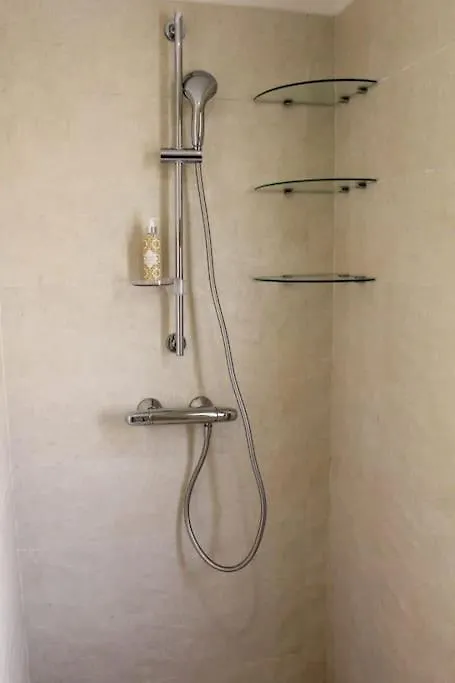 Spacieux Appart Tout Confort Avec Piscine Et Jardin Apartman Marrákes
